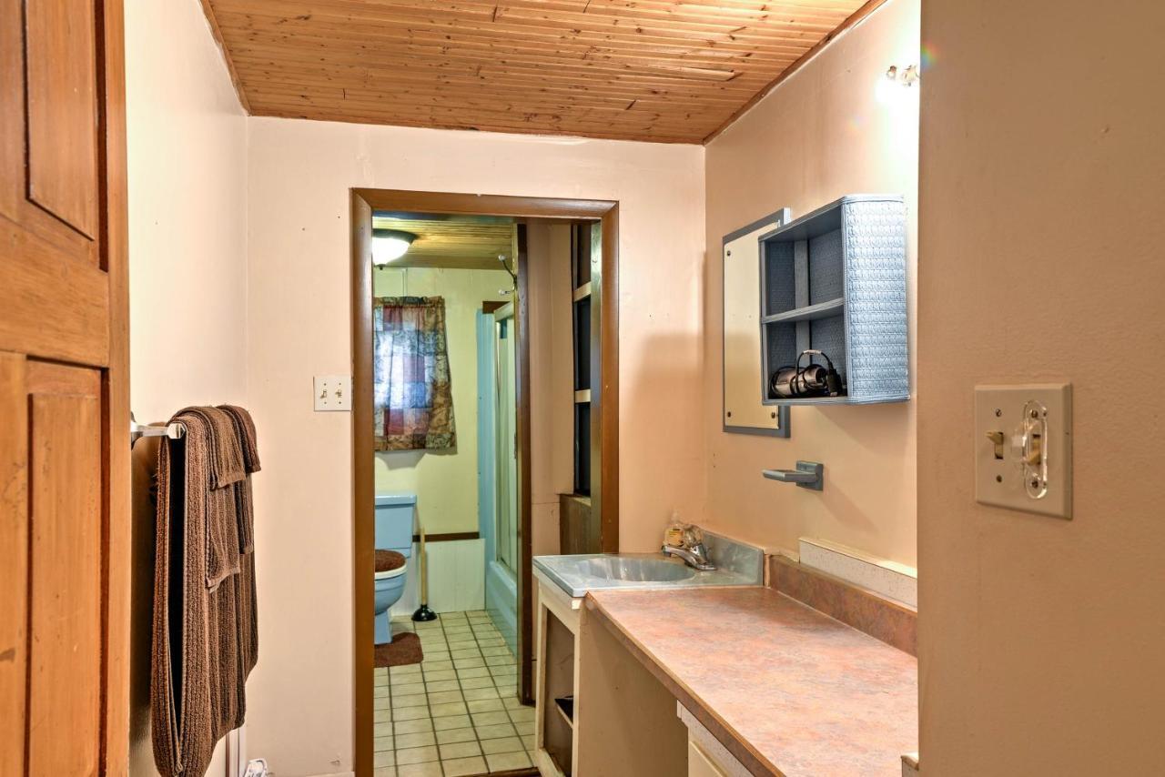 Rustic Bedford Cabin Near Hunting And Fishing Villa Luaran gambar